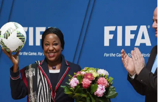 FIFA : Fatma Samoura va quitter son poste FIFA : Fatma Samoura va quitter son poste