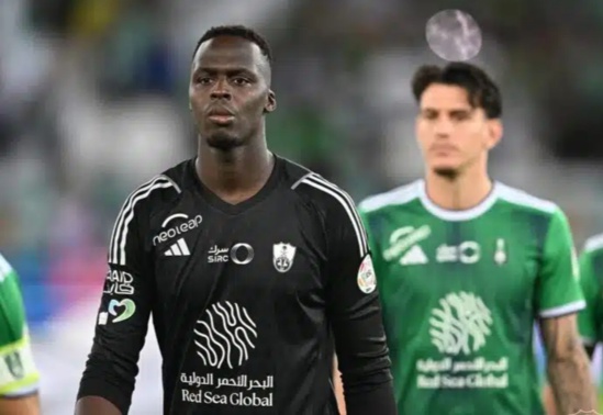 Al Hilal : Edouard Mendy menacé par deux portiers marocains Al Hilal : Edouard Mendy menacé par deux portiers marocains