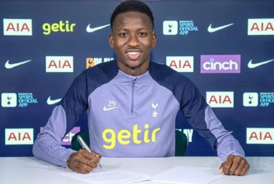 Tottenham : Pape Matar Sarr rempile jusqu’en 2030 Tottenham : Pape Matar Sarr rempile jusqu’en 2030