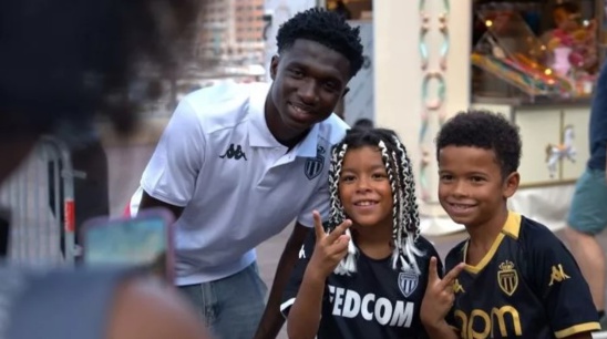 « Je ne vais pas aller dans les fêtes et tout ça » : Lamine Camara résume sa mission à Monaco « Je ne vais pas aller dans les fêtes et tout ça » : Lamine Camara résume sa mission à Monaco