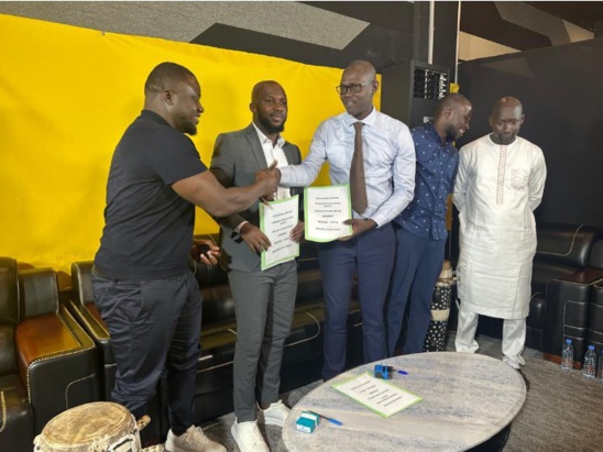 Modou Lo-Siteu : Jambaar Productions signe avec GFM pour la promotion du combat royal Modou Lo-Siteu : Jambaar Productions signe avec GFM pour la promotion du combat royal
