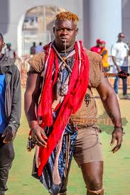 Général Malika terrasse Gora Sock et frappe à la porte des grands Général Malika terrasse Gora Sock et frappe à la porte des grands