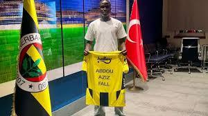 Abdou Aziz Fall s’engage pour cinq ans avec Fenerbahçe Abdou Aziz Fall s’engage pour cinq ans avec Fenerbahçe