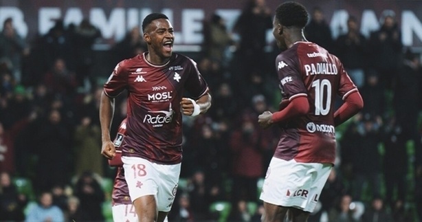 Gueye et Diallo sur le départ : Metz s’apprête à perdre ses deux pépites sénégalaises Gueye et Diallo sur le départ : Metz s’apprête à perdre ses deux pépites sénégalaises