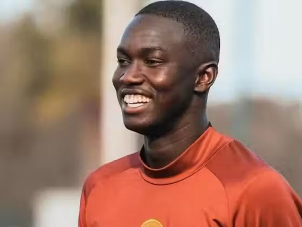Mamadou Lamine Camara : son transfert à Stoke City suspendu après un échec à la visite médicale Mamadou Lamine Camara : son transfert à Stoke City suspendu après un échec à la visite médicale