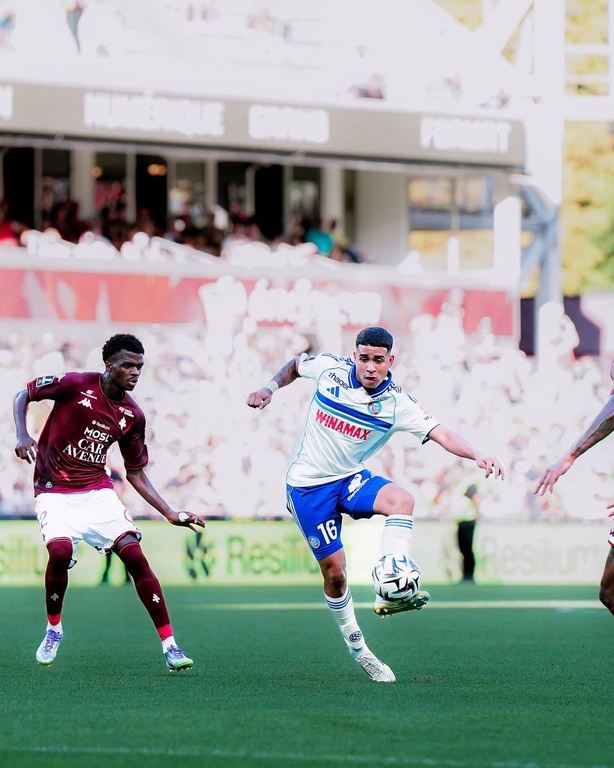 Derby de l’Est : Mamadou Sarr solide, Sabaly, Sané et Touré impuissants face à Strasbourg Derby de l’Est : Mamadou Sarr solide, Sabaly, Sané et Touré impuissants face à Strasbourg