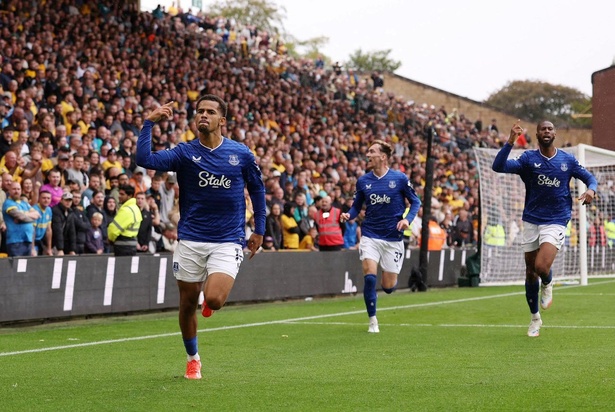 Iliman Ndiaye guide Everton vers la victoire face à Wolverhampton Iliman Ndiaye guide Everton vers la victoire face à Wolverhampton