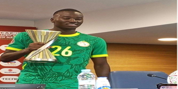 Pape Gueye élu homme du match Pape Gueye élu homme du match