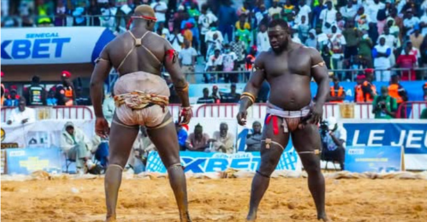 Sanctions financières : Eumeu Sène et Ada Fass défalqués 2.180.000 F CFA Sanctions financières : Eumeu Sène et Ada Fass défalqués 2.180.000 F CFA