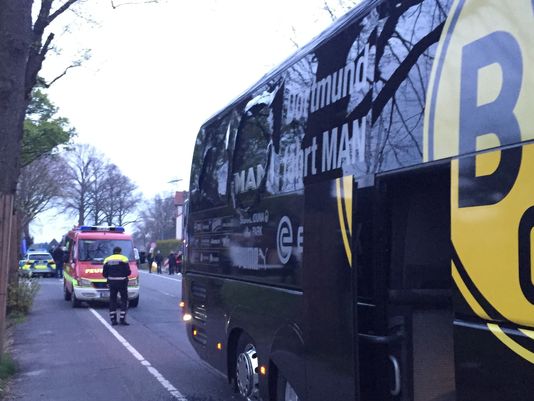 Explosions près du bus de Dortmund : ce que l'on sait