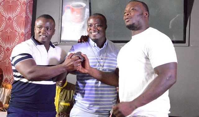 Exclusif: Le combat Papa Sow-Ama Baldé annulé