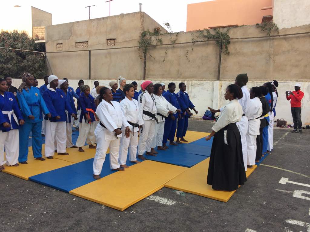 : Une  séance du "Budo  au  Féminin" pour fêter la femme