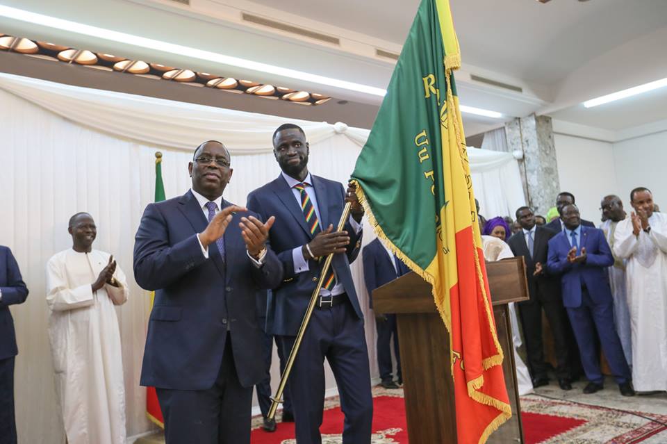 Remise du drapeau national: Macky revigore les’’Lions’’: « Prenez chaque match comme une finale »