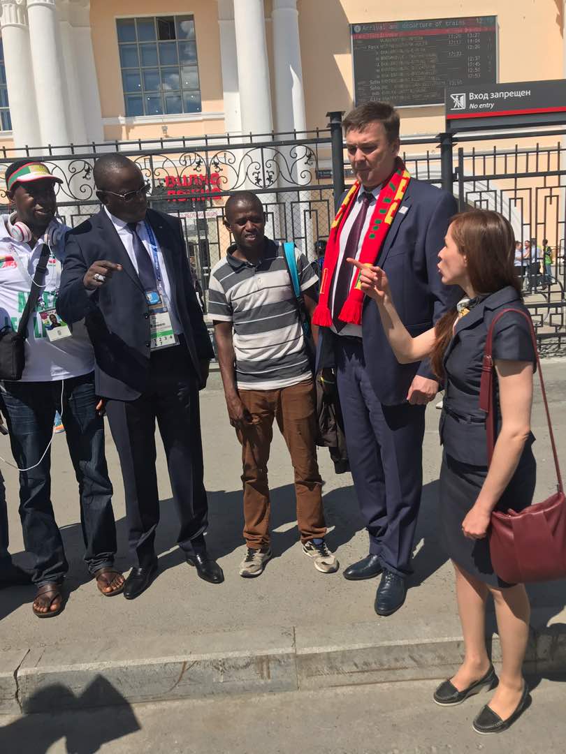 Arrivée des supporters sénégalais  à la gare d’Ekaterinbourg