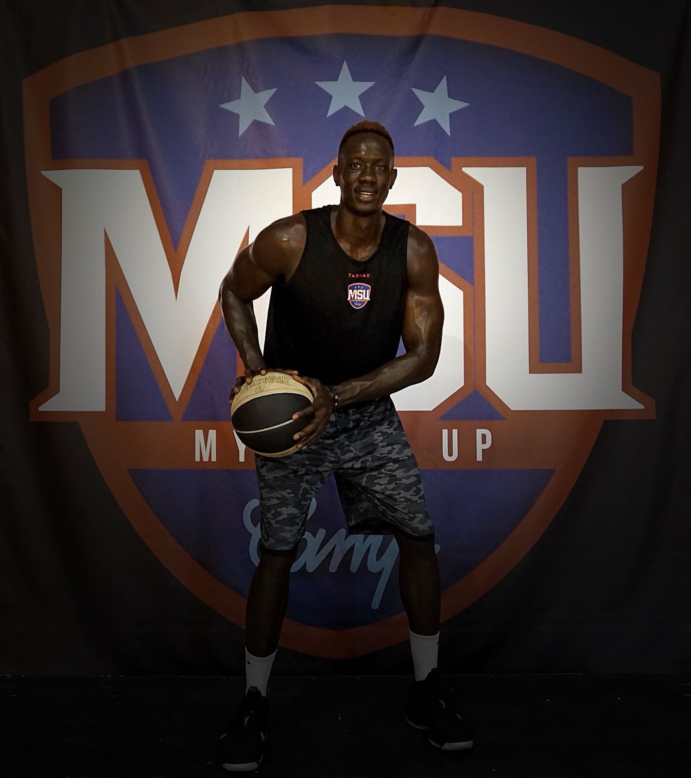 BASKET : L’intérieur Sénégalais  Madiop Ndiaye signe dans le Forez