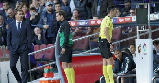 La discussion des arbitres pour le penalty du dernier Barça-Real dévoilée