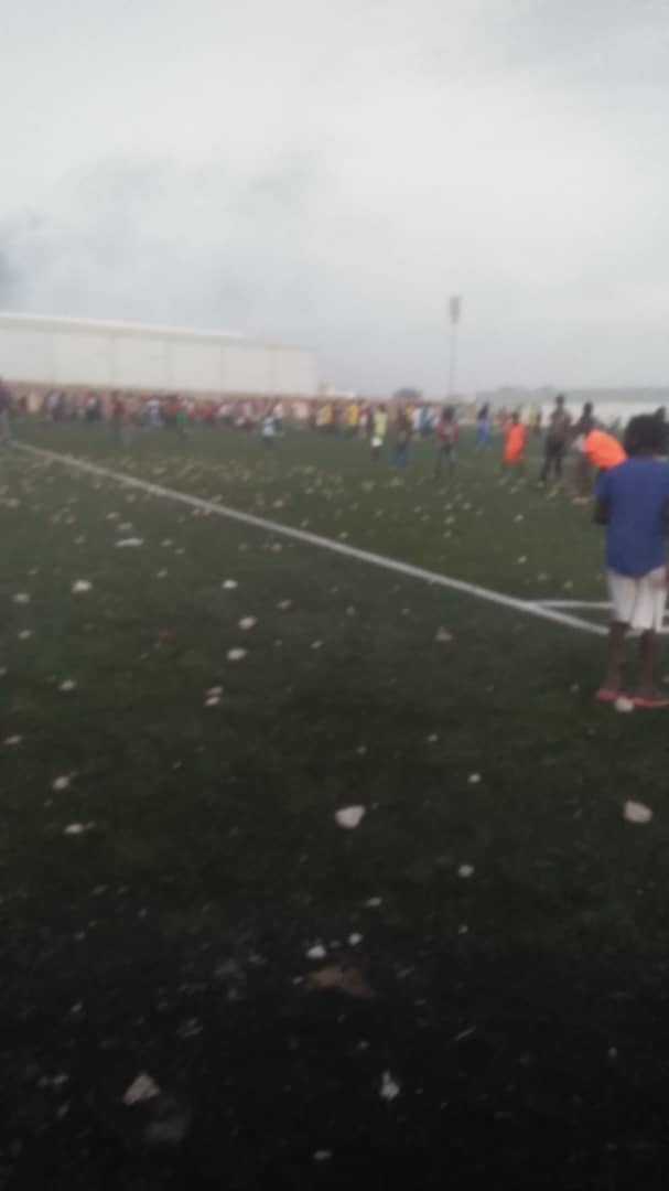 Photos : Regardez l’état du stade de Mbao, saccagé par le mouvement Navétane