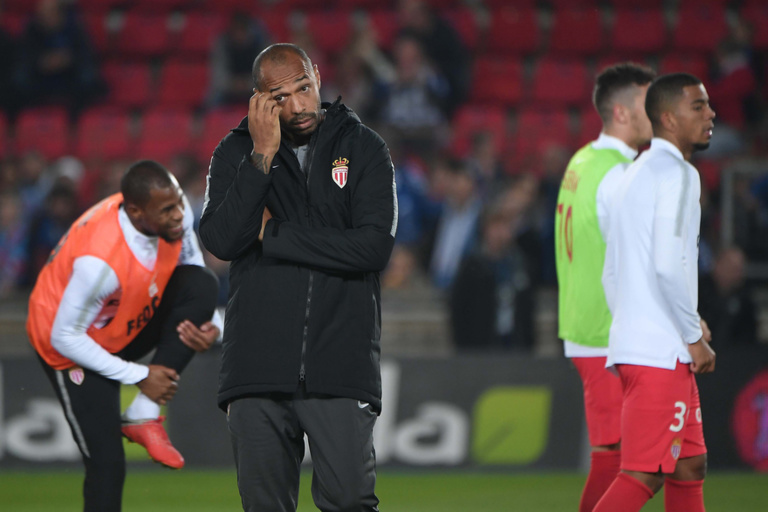 AS Monaco : Thierry Henry suspendu de ses fonctions d’entraîneur