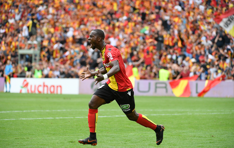 Vidéo: Yannick Gomis marque son 12e but face à Auxerre (2-0)