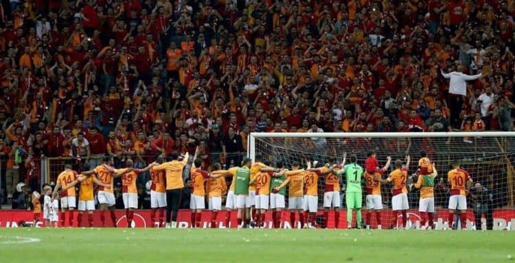 Süper Lig : Galatasaray remporte le derby d’Istanbul (2-0) et reprend la tête du Championnat