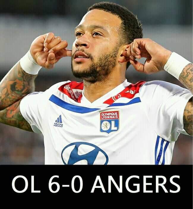 Ligue 1 : l'OL atomise Angers pour sa première à domicile
