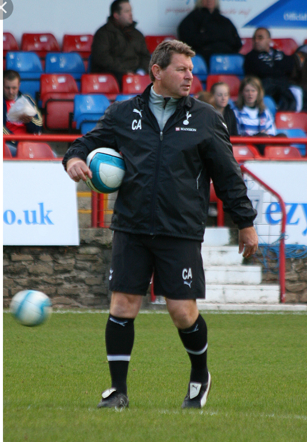 Tottenham : quand Allen a failli frapper Wenger