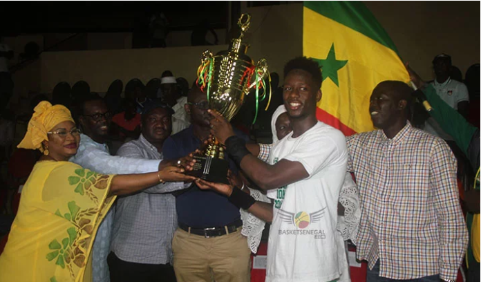 Finale DUC/DOUANES interrompue : Les gabelous déclarés vainqueurs !