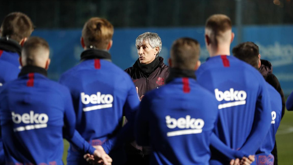 Barcelone : Quique Setien a organisé un dîner avec tous les joueurs