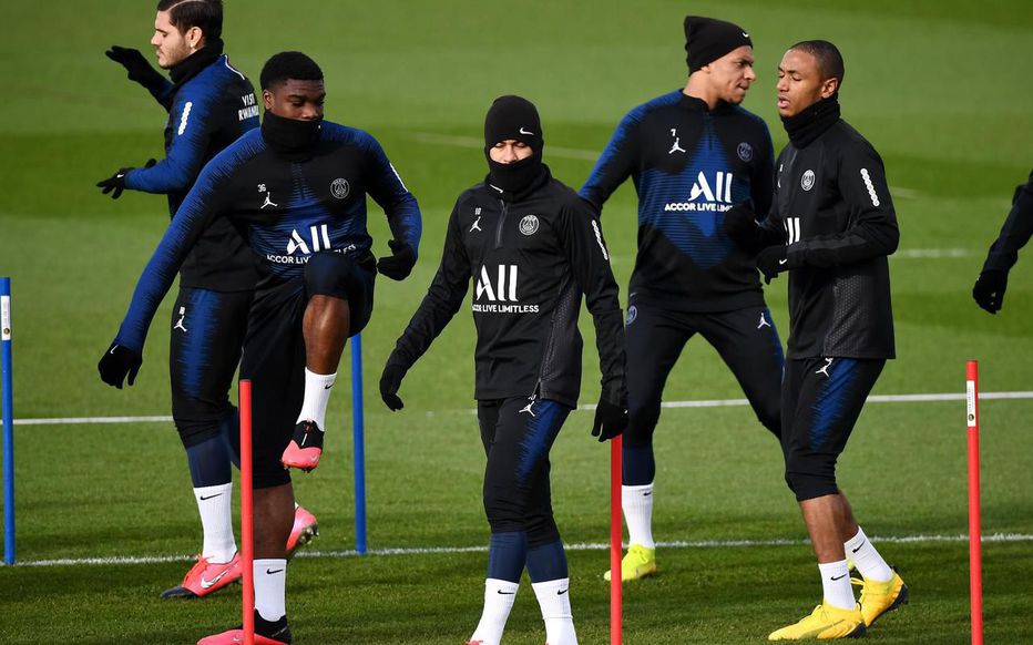 Trois joueurs du PSG touchés par le coronavirus
