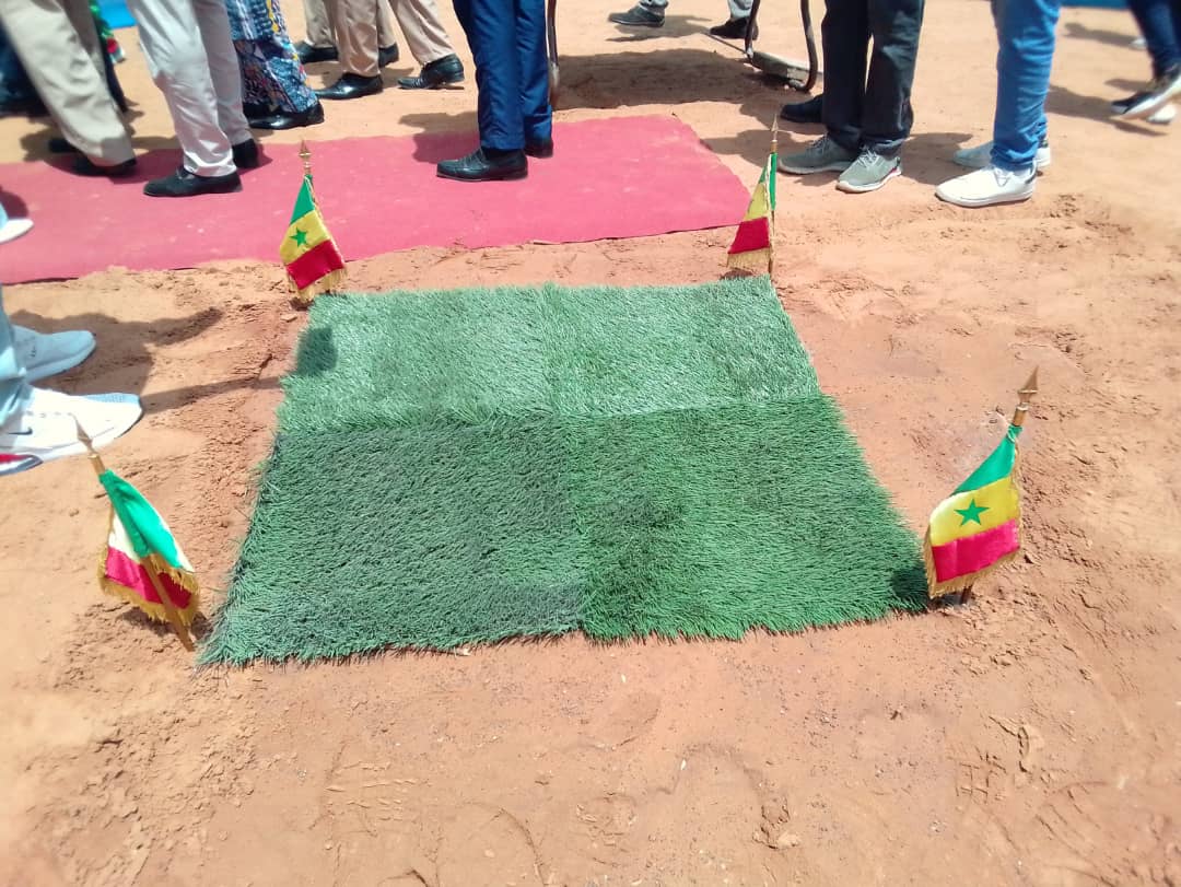 Cérémonie de lancement de la pose de gazon synthétique au stade Maniang Soumaré