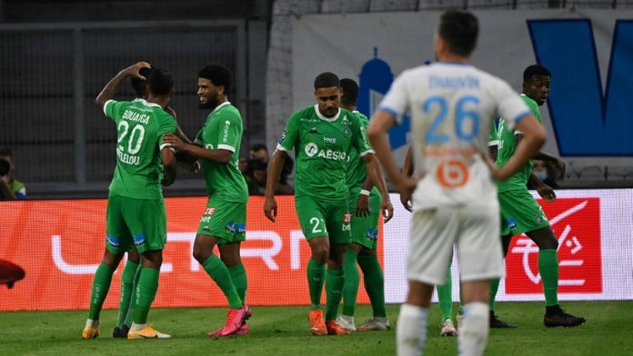 Ligue 1: Après sa victoire à Paris, Marseille battu par Saint-Etienne (2-0)
