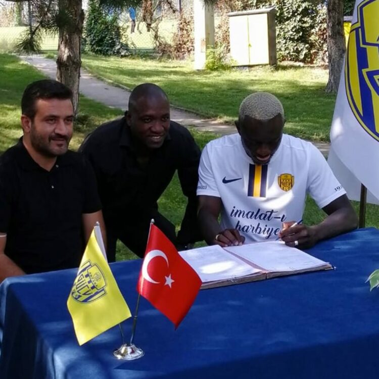 Saint-Etienne : Assane Dioussé prêté à Ankaragücü (D1Turquie)