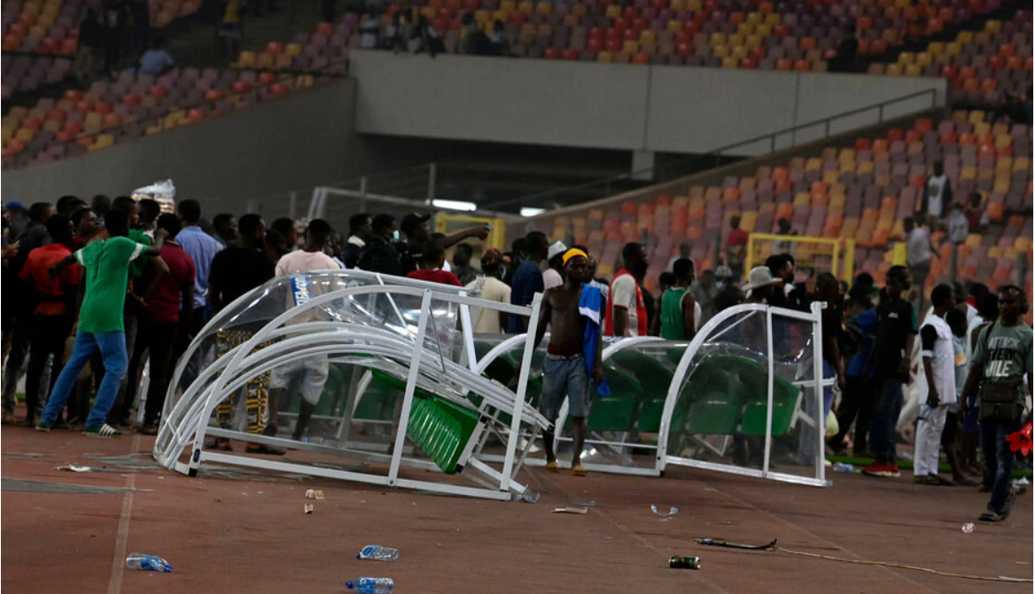 Incidents lors de Nigeria-Ghana : un médecin de la CAF perd tragiquement la vie