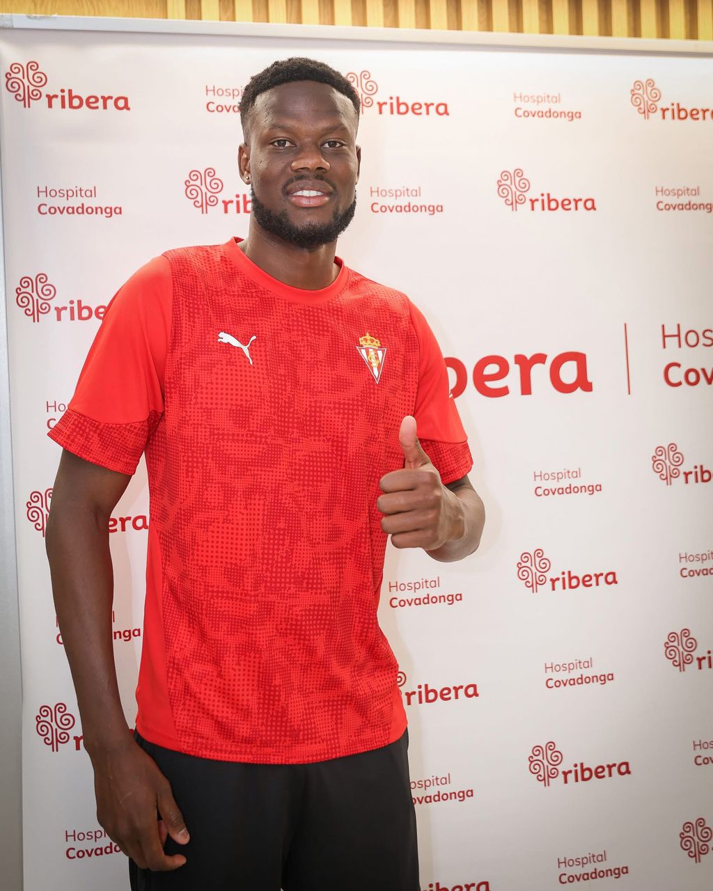 Mamadou Loum Ndiaye s'engage avec le Sporting Gijón