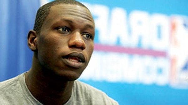 Sport 221 magnifie la générosité de Gorgui Sy Dieng   