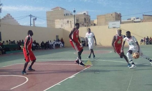Basket Masculin N1 (J10) :  SLBC bat USO (51-50)