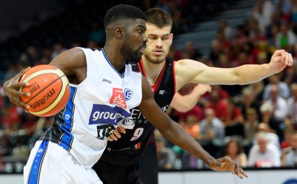Suisse : Babacar Touré assure la finale des Playoffs Fribourg