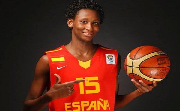 Covid-19 : La basketteuse espagnole Astou Ndour apporte son soutien à son pays d’origine