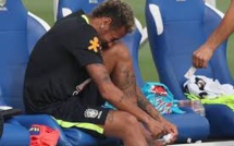 Brésil : Paulinho blesse Neymar à l'entrainement