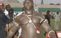 Elton réserve une bataille d'enfer à Reug-Reug