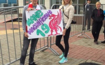 Des fans de Sadio Mané venus accueillir les lions