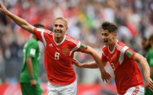 Yury Gazinsky marque le premier but de la Coupe du monde Russie 2018