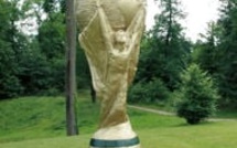 Coupe du monde: Un trophée à l'histoire tourmentée