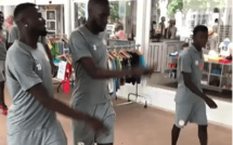Ambiance avant le Japon : Mbaye Niang met de la joie dans la Tanière