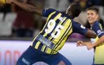 Pour sa première titularisation, Usain Bolt s'offre un doublé ! (vidéo)