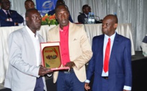 Cérémonie de remise des prix : Le Dg de la Poste M. Siré Dia a été bien représenté