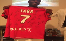 Rennes : le maillot d’Ismaila Sarr a été vendu aux enchères à plus 600. 000 FCFA