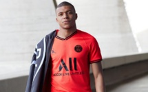 le PSG dévoile son maillot extérieur Jordan