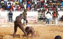 Vidéo : Petit Lô, le neveu de Modou Lô battu par Amet Lac Rose