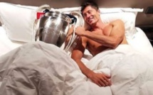 Lewandowski a passé la nuit avec le trophée de la Ligue des champions